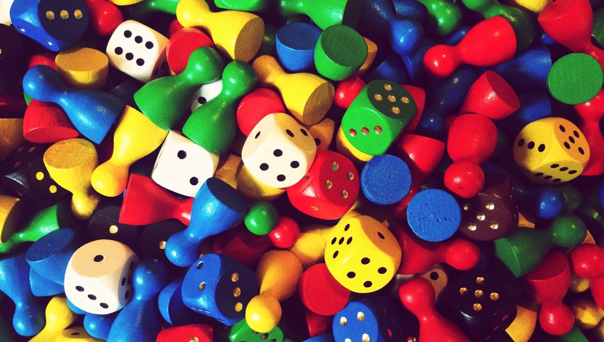 Jeux à domicile : 5 raisons convaincantes de rester chez vous ce week-end découvrez des idées et activités de jeux à faire chez soi pour s’amuser en famille, entre amis ou en solo. solutions ludiques pour tous les âges, à la maison !