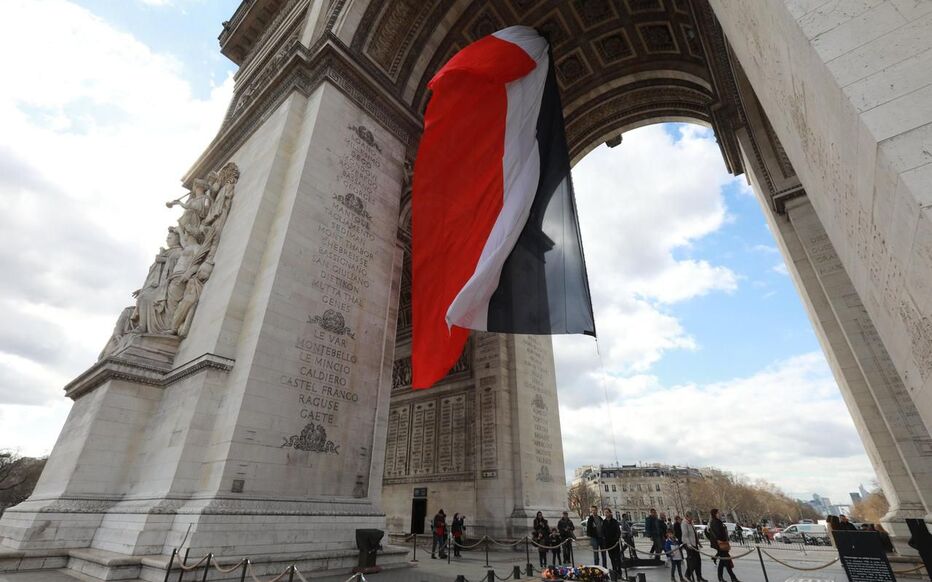 Cinq Raisons Immanquables pour Assister au Qatar Prix de l’Arc de Triomphe découvrez les principales raisons de visiter l'arc de triomphe : son histoire fascinante, son architecture emblématique et la vue imprenable sur les champs-élysées. un monument incontournable à paris.