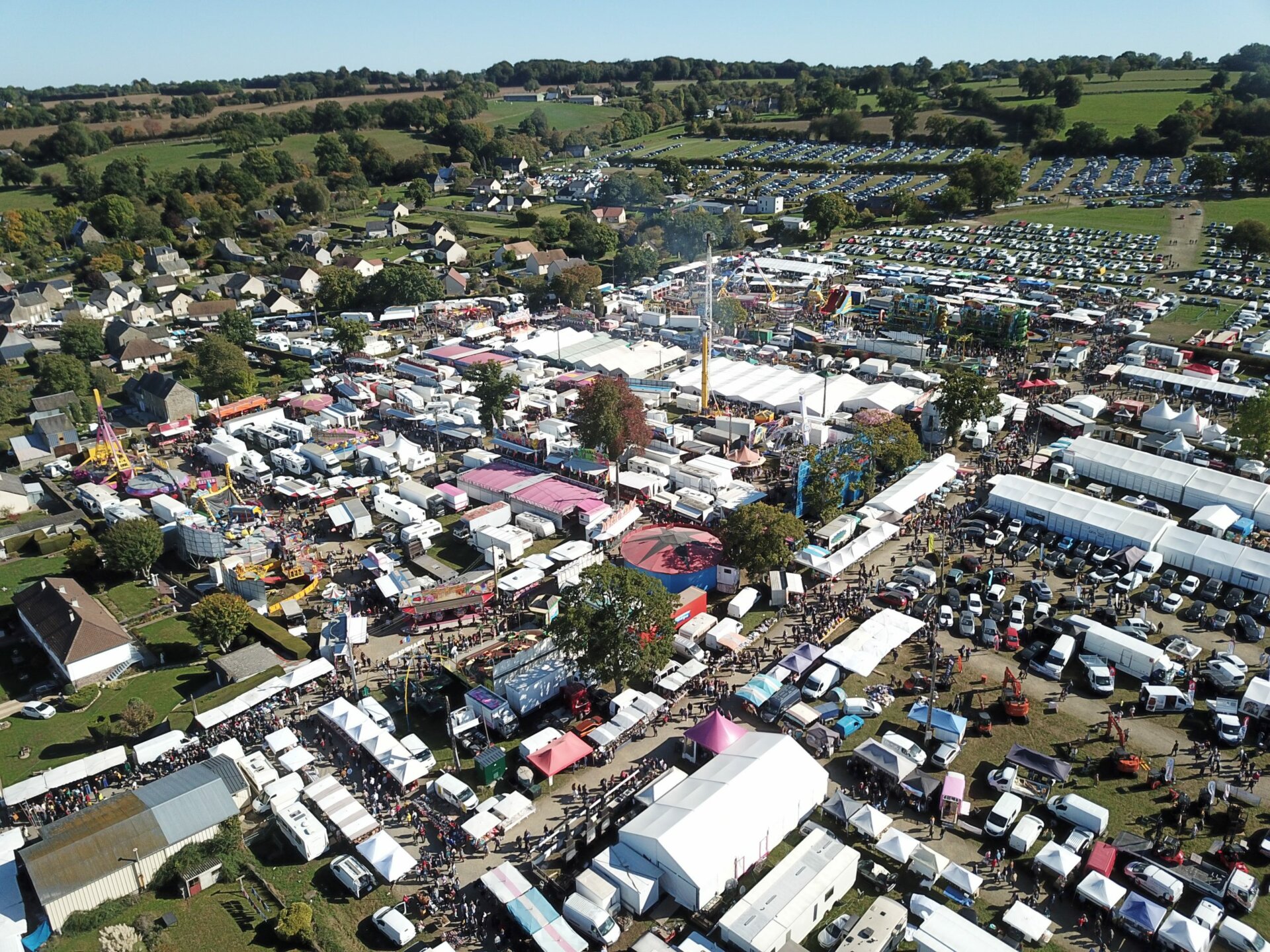 Découvrez les quatre incontournables pour visiter la foire Saint-Denis à Flers les 11 et 12 octobre 2025 découvrez toutes les informations sur la foire saint-denis à flers 2025 : dates, exposants, animations et programme pour profiter pleinement de cet événement incontournable dans l'orne.