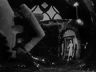 arguments convaincants pour plonger ou replonger dans Citizen Kane, le chef-d’œuvre audacieux d’Orson Welles découvrez les secrets et l'impact du chef-d'œuvre cinématographique 'citizen kane'. plongez dans son univers, son intrigue fascinante et l'héritage qu'il a laissé au 7e art.