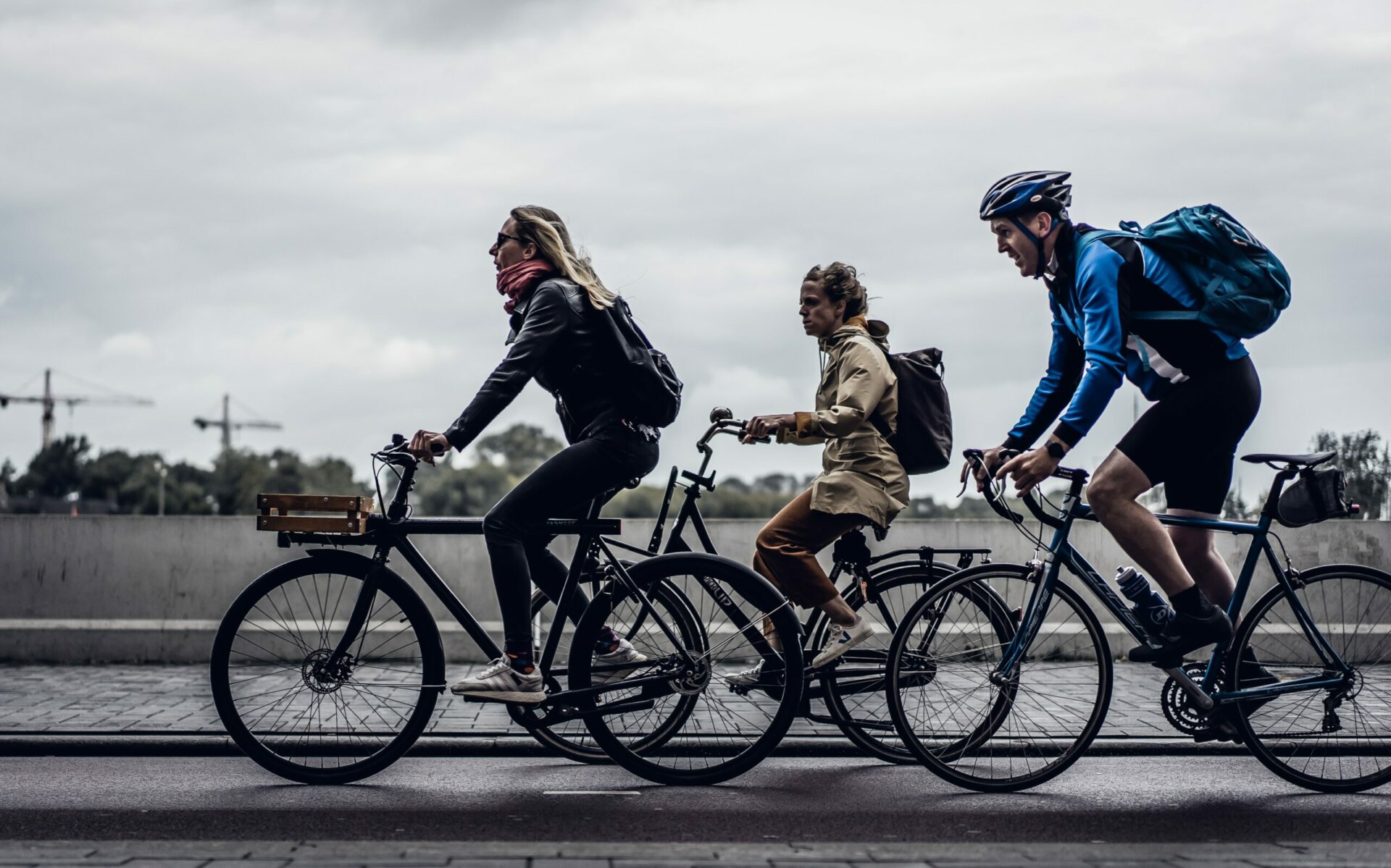 Découvrez 9 excellentes raisons de reprendre le vélo dès maintenant ! découvrez les meilleures raisons d'adopter le vélo au quotidien : bienfaits pour la santé, économies, respect de l'environnement et liberté de déplacement. optez pour une mobilité durable et agréable !