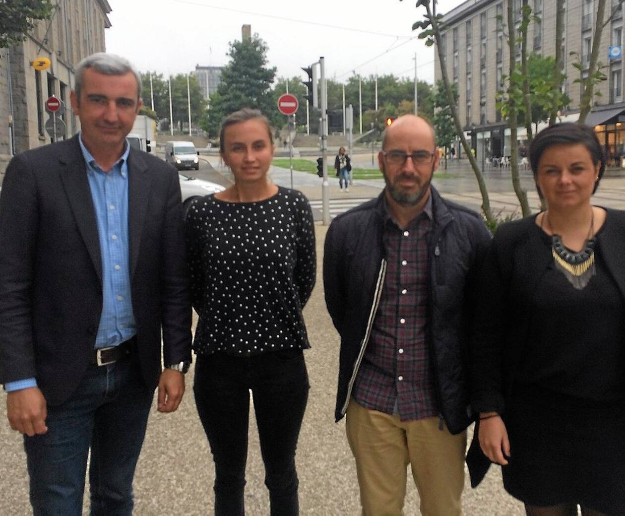 Découvrez pourquoi le salon Viving de l’habitat et de l’immobilier à Brest, du 3 au 6 octobre, mérite votre attention : trois raisons incontournables ! découvrez le salon viving brest, l'événement incontournable pour l'habitat, la décoration et l'aménagement. rencontrez des professionnels, trouvez des idées innovantes et concrétisez vos projets maison à brest !