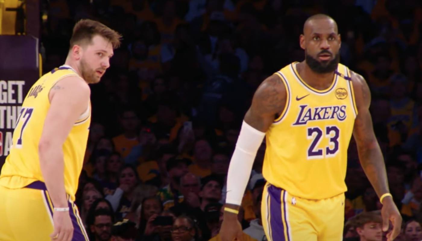 Les 10 raisons incontournables de soutenir les Los Angeles Lakers lors de la saison 2025-26 découvrez comment soutenir les lakers durant la saison 2025-26 ! infos sur les billets, événements exclusifs et moyens de montrer votre passion pour votre équipe nba favorite.