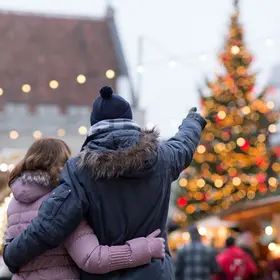 découvrez les raisons incontournables de visiter le marché de noël du quesnoy : ambiance festive, artisanat local, gourmandises et animations pour toute la famille.