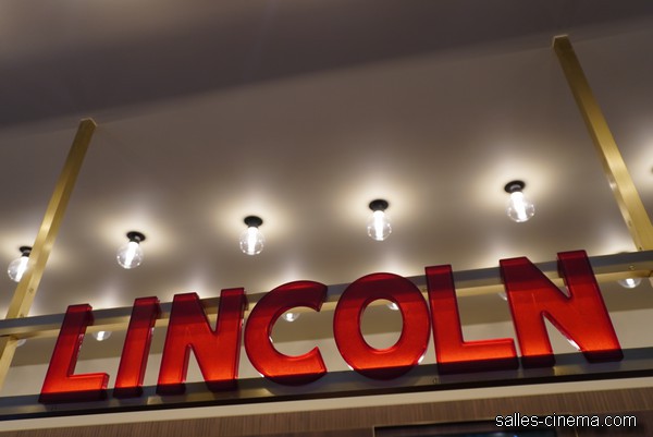 bonnes raisons de profiter d’une séance cinéma incontournable à l’Élysées Lincoln découvrez la séance cinéma incontournable aux élysées lincoln, un moment unique pour les amateurs de films dans un cadre prestigieux.