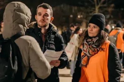 découvrez pourquoi participer à la nuit de la solidarité est essentiel pour soutenir les personnes sans abri et renforcer la cohésion sociale dans votre communauté.