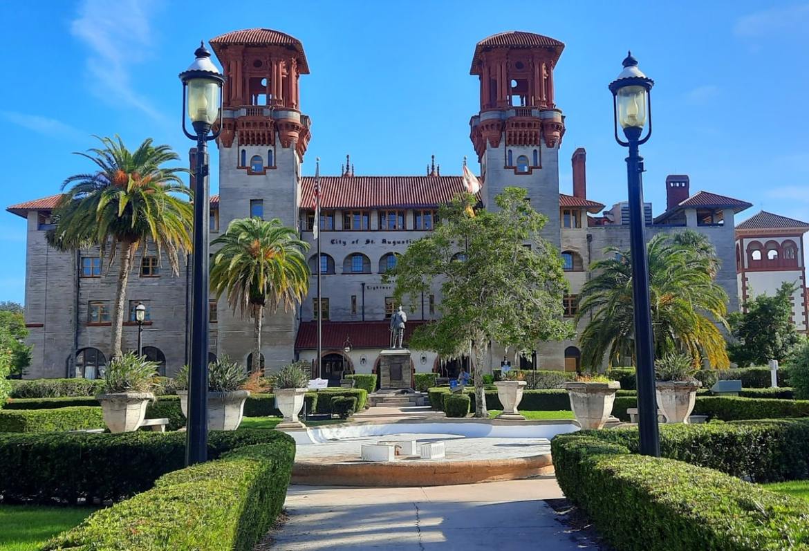 découvrez le musée de l'air de floride, un lieu fascinant pour les passionnés d'aviation avec des expositions uniques et une collection impressionnante d'avions historiques.
