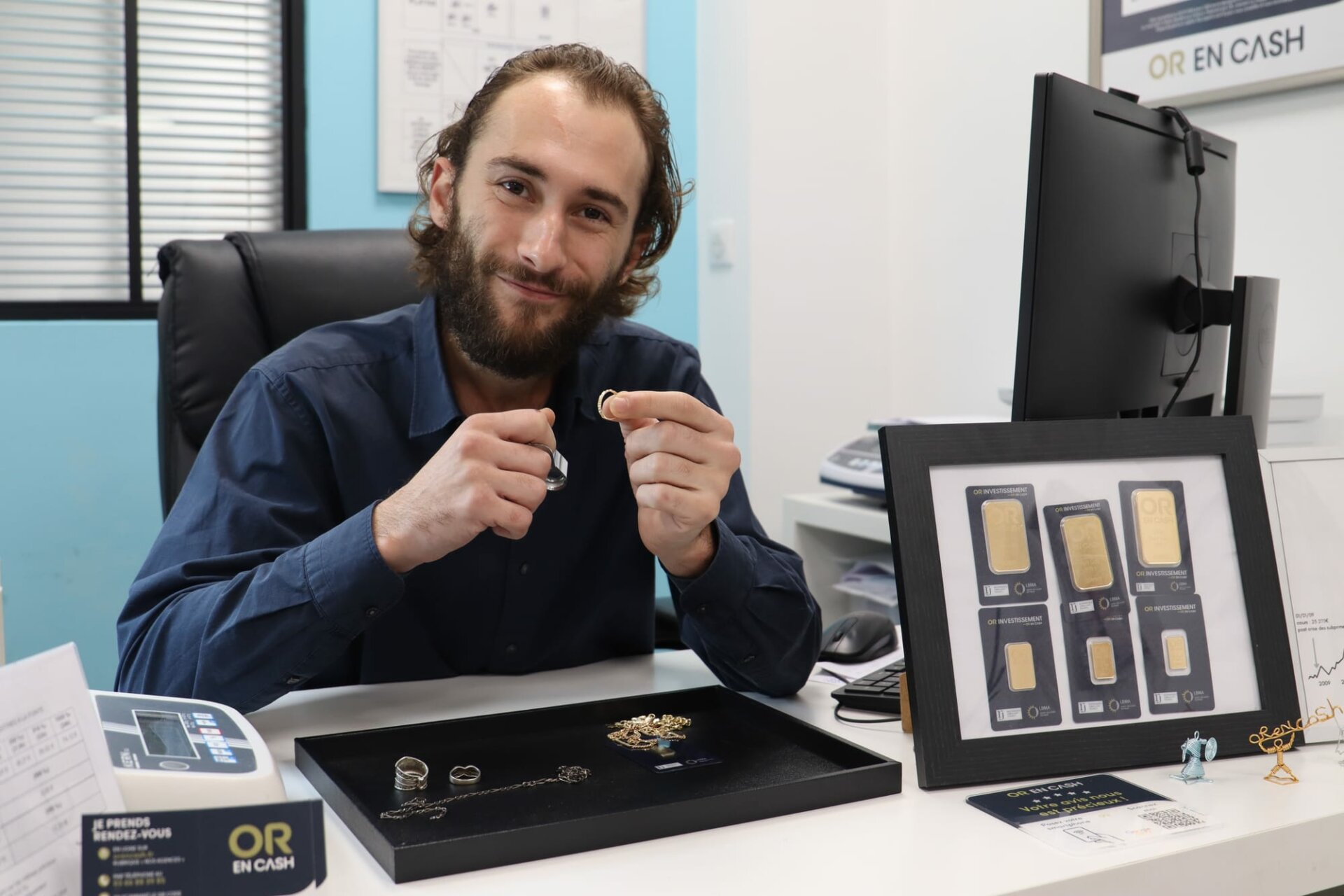 découvrez pourquoi investir dans l'or est une valeur sûre pour protéger votre patrimoine et sécuriser votre avenir financier.