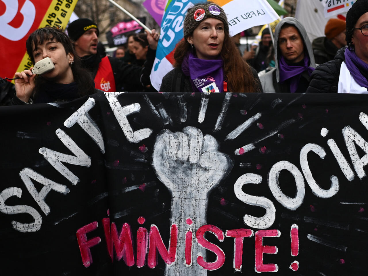 découvrez les raisons essentielles de s'engager pour l'égalité le 8 mars, journée internationale des droits des femmes, et comment agir pour un monde plus juste et équitable.
