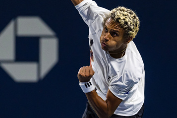 découvrez les raisons incontournables de suivre les éliminatoires de la coupe davis 2026, un rendez-vous sportif majeur rempli de suspense et d'émotions.