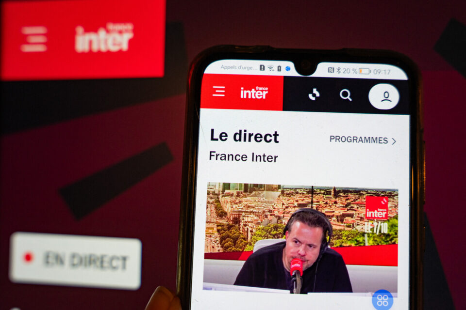 léa salamé dévoile les détails sur l'état de santé de nicolas demorand après une absence de cinq mois, offrant un aperçu inédit de son retour.